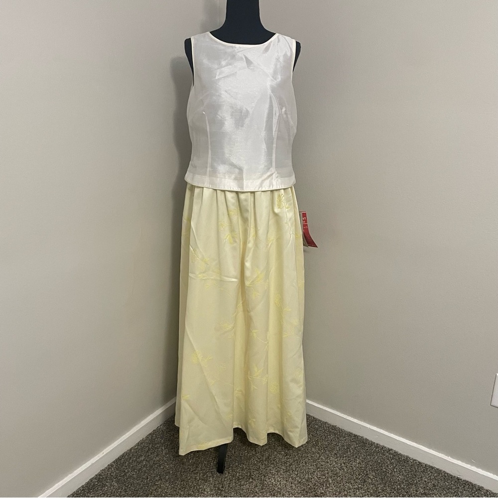 NWT VTG PAPELL BOUTIQUE Evening White/Yellow Formal Gown Floral